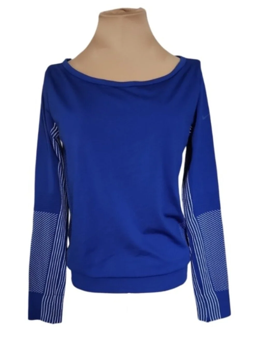 Nike Dri-FIT Stay Cool NWOT Blue Long Sleeve Running Top Small Athletic Pullover